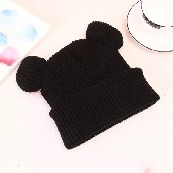 HOST PICK✨DOUBLE POM POM KNIT BLACK OR RED BEANIE-EARS‎ - Picture 4 of 8